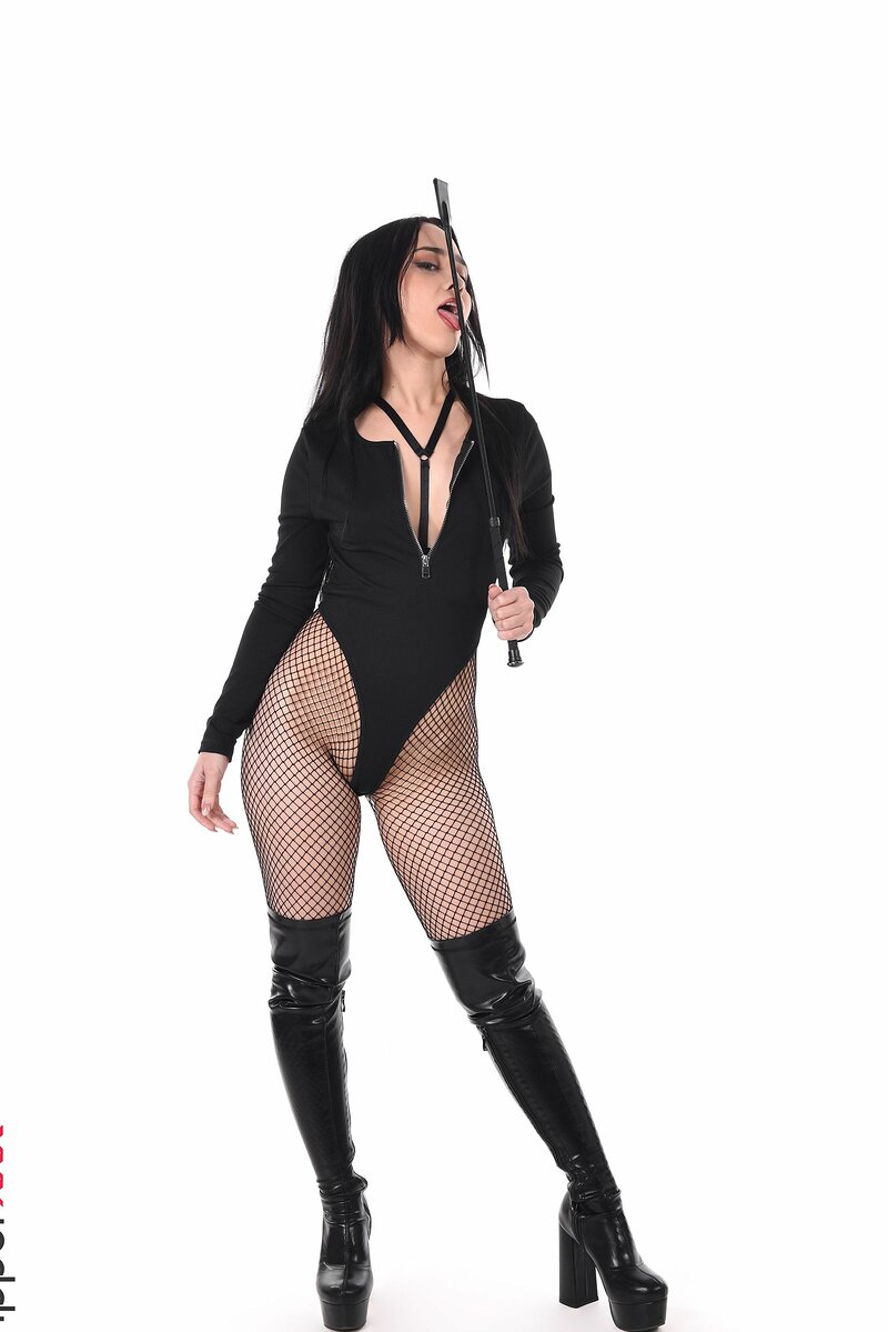 Галина, 24 года, 0 размер груди