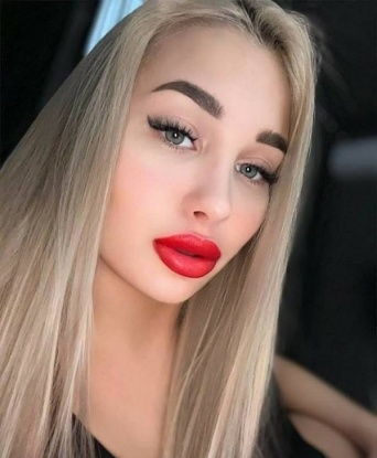 Белла, 19 лет, 2 размер груди